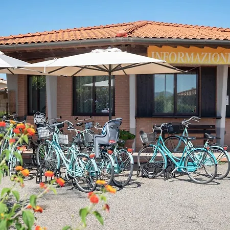 Resort Villaggio Il Girasole 3*