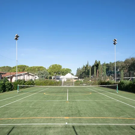 Resort Villaggio Il Girasole 3*